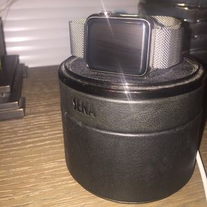BRAND NEW APPLE WATCH WITH STAND + two bands